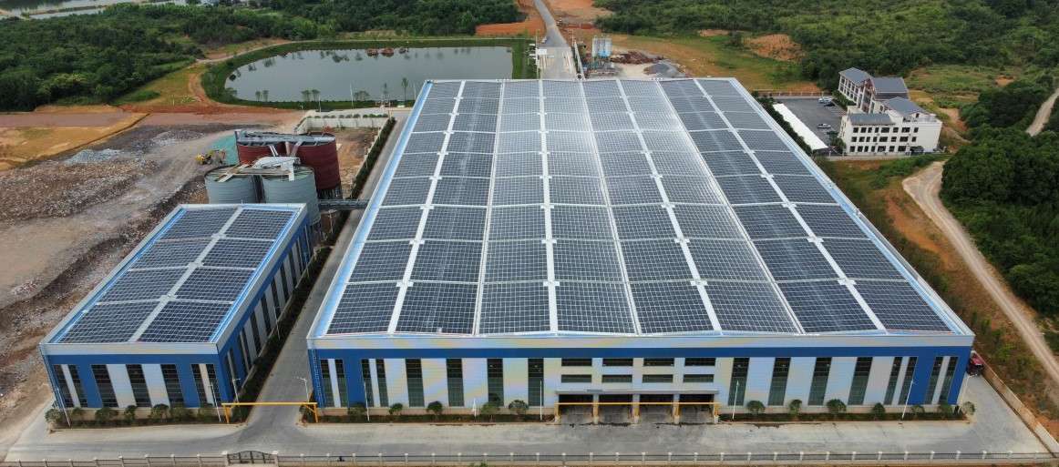 1162-2022年4月，，，，，，安徽池州汇成物资4MW光伏发电BIPV项目，，，，，，年发电约400万度，，，，，，知足约40%用电需求.jpg